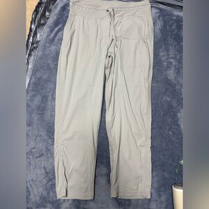 lululemon athletica Light Gray Dance Studio Crop